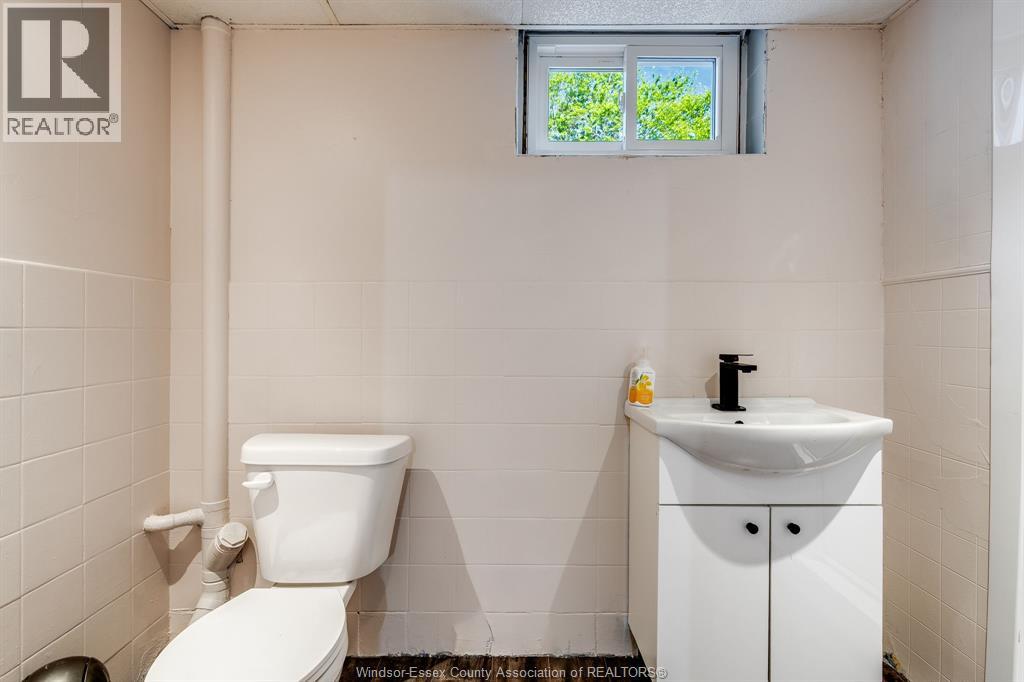 23 Garrison AVENUE - 26