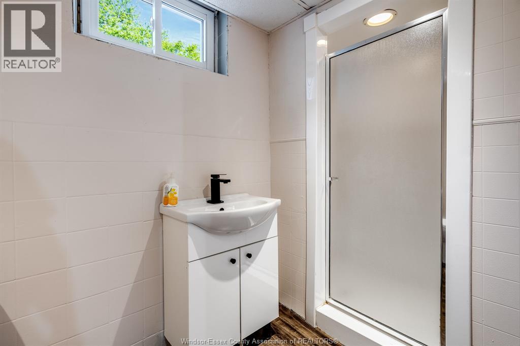 23 Garrison AVENUE - 27
