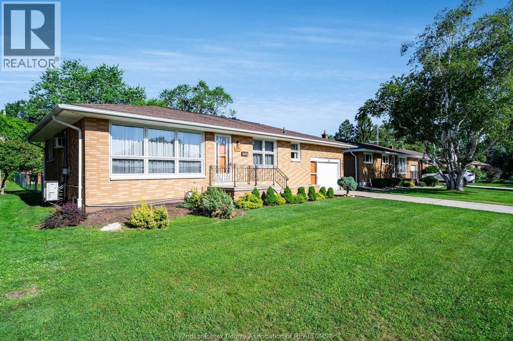 23 Garrison AVENUE - 31