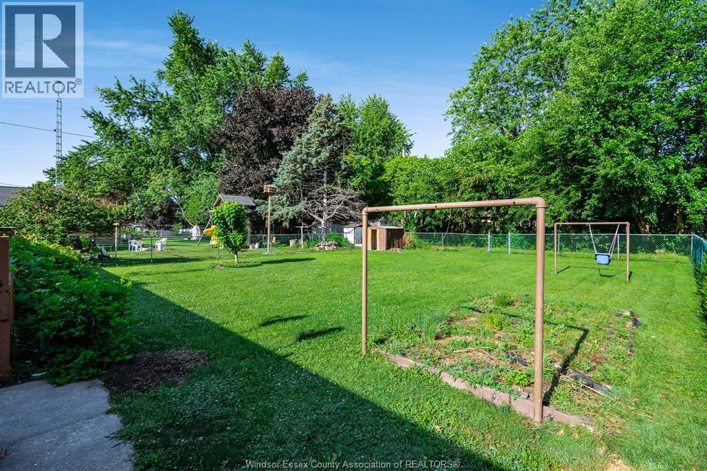 23 Garrison AVENUE - 32