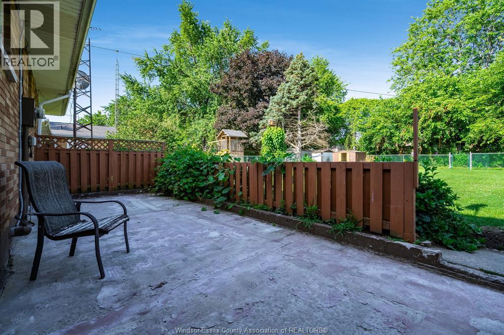 23 Garrison AVENUE - 33