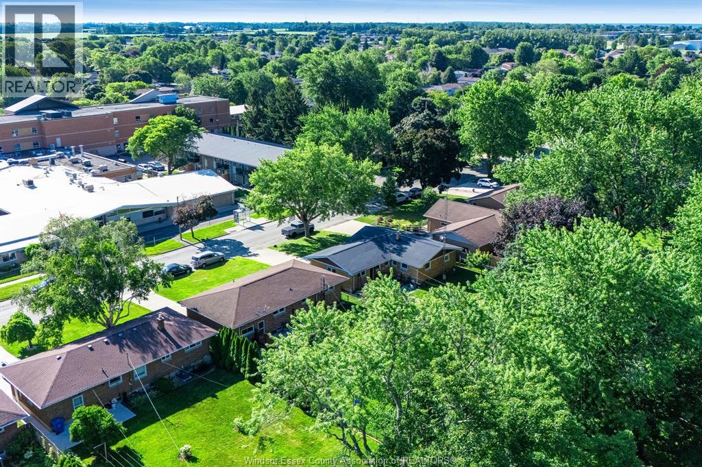 23 Garrison AVENUE - 44