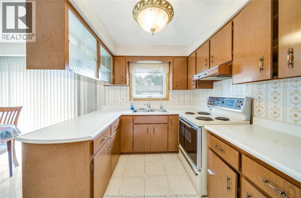 2506 LONGFELLOW AVENUE - 15
