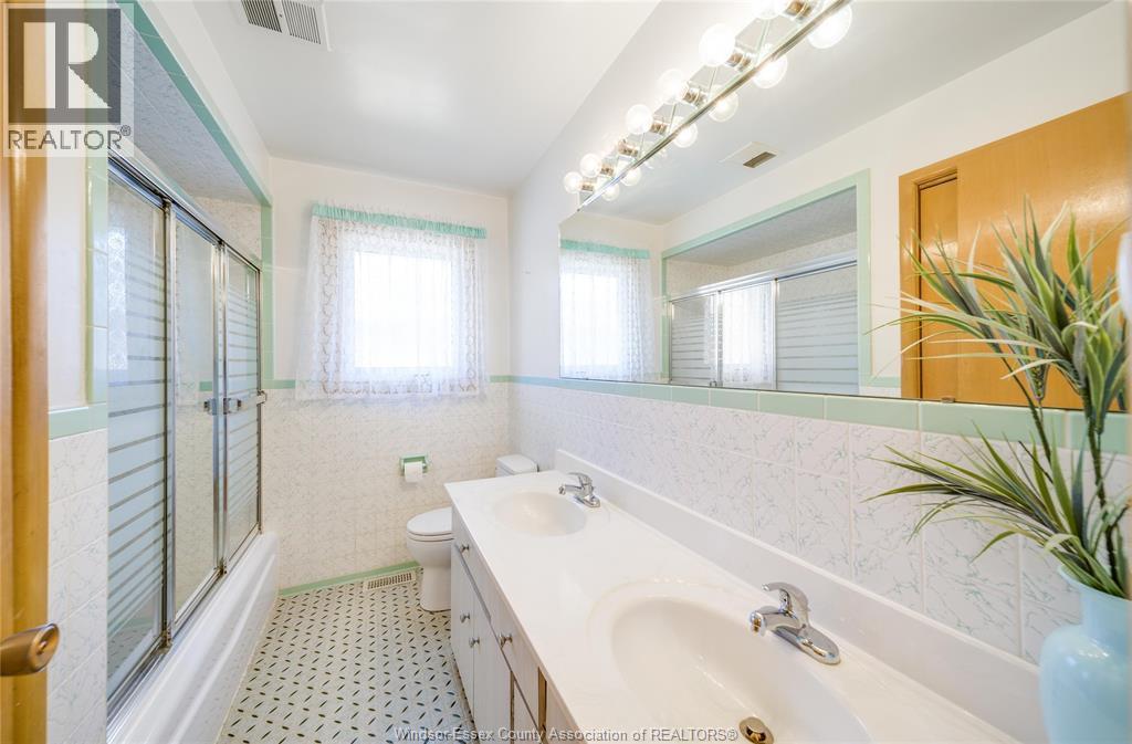 2506 LONGFELLOW AVENUE - 22