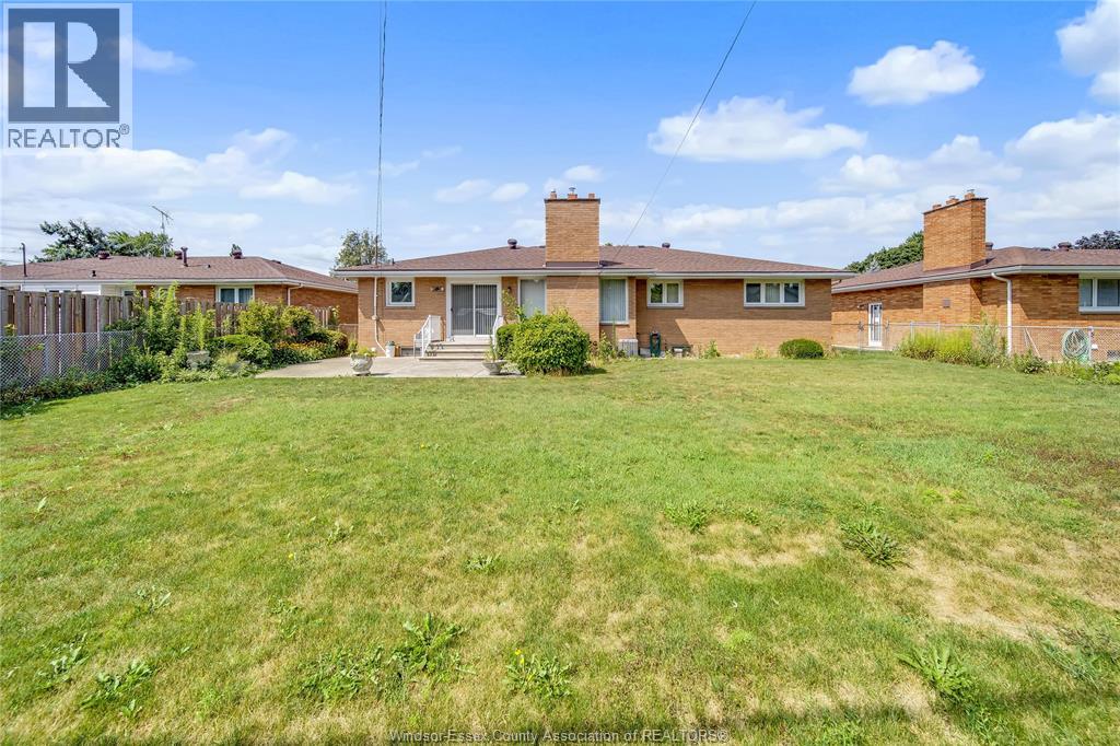 2506 LONGFELLOW AVENUE - 39