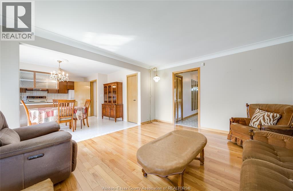 2506 LONGFELLOW AVENUE - 9