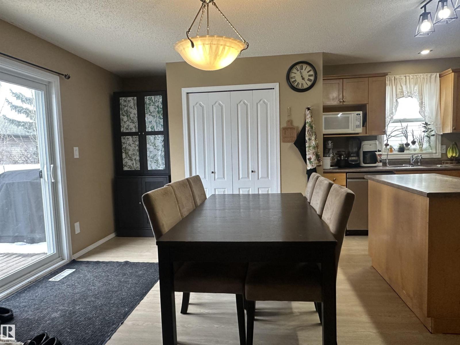 1750 Tomlinson CM NW - 6