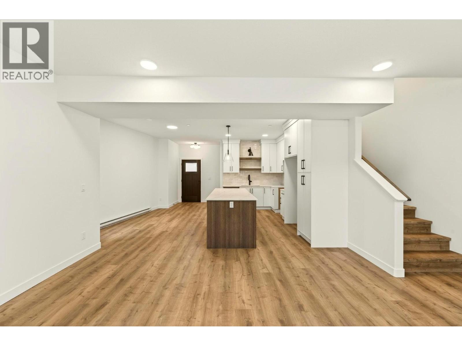 #3 1444 Granite Drive - 28