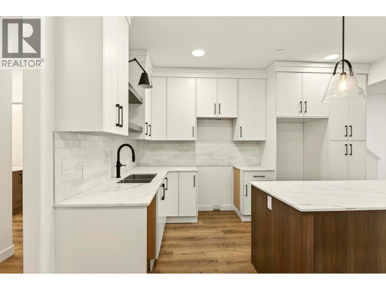 #3 1444 Granite Drive - 32