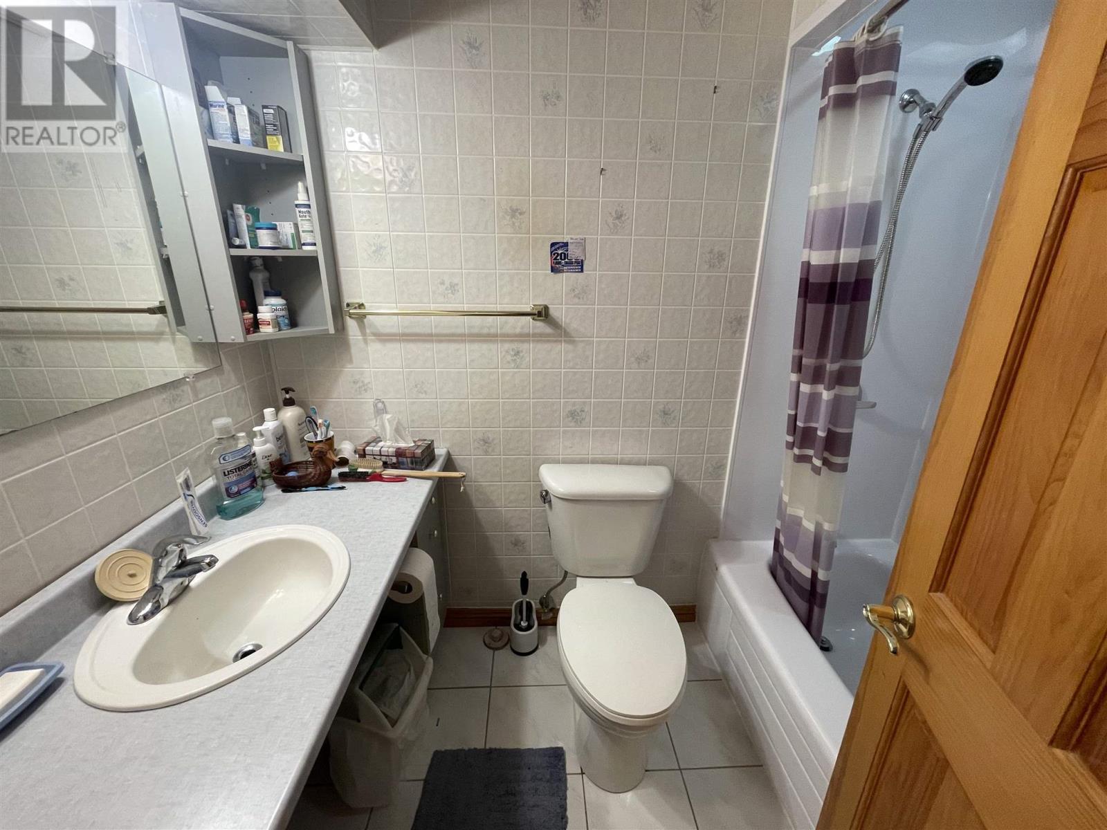 238 Mississauga AVE - Image 10