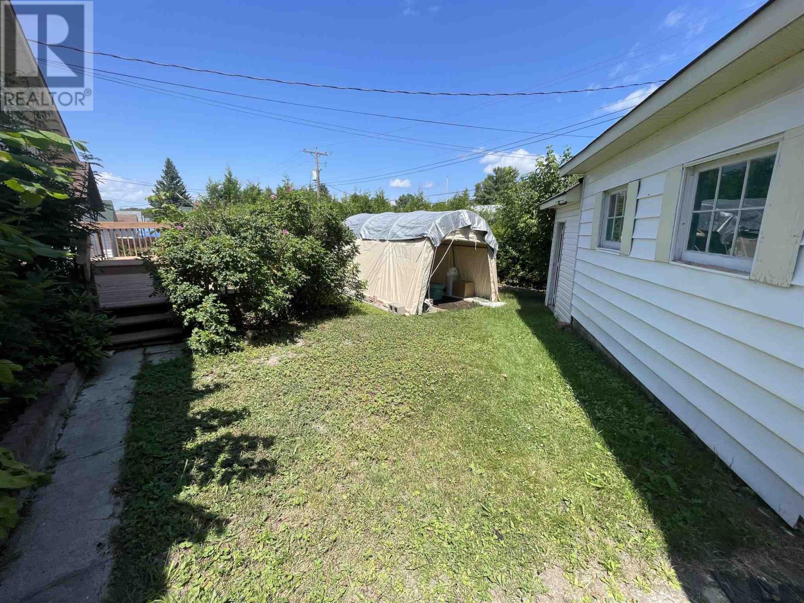238 Mississauga AVE - Image 21