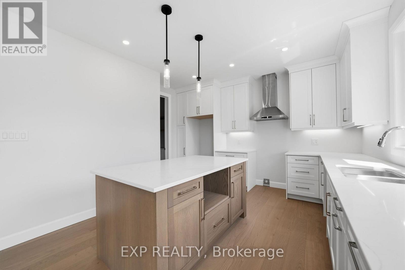 253 JOHN STREET - 18