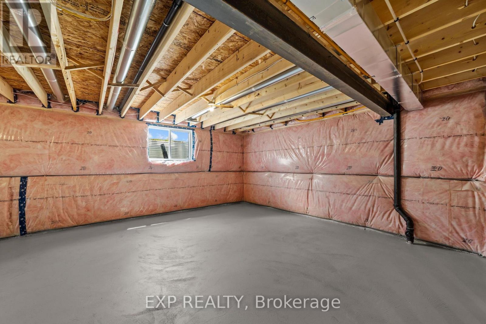 253 JOHN STREET - 32