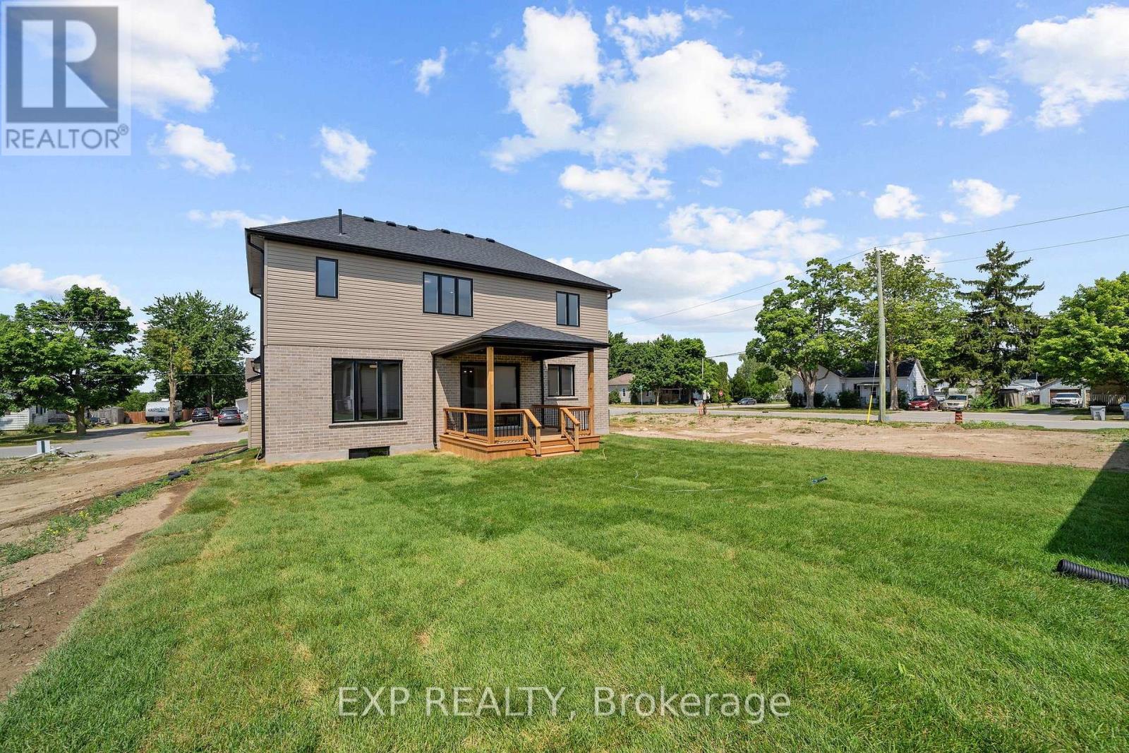 253 JOHN STREET - 42