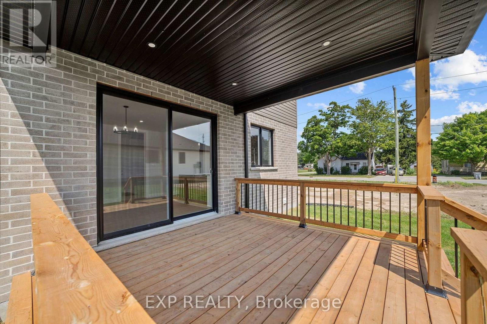 253 JOHN STREET - 44