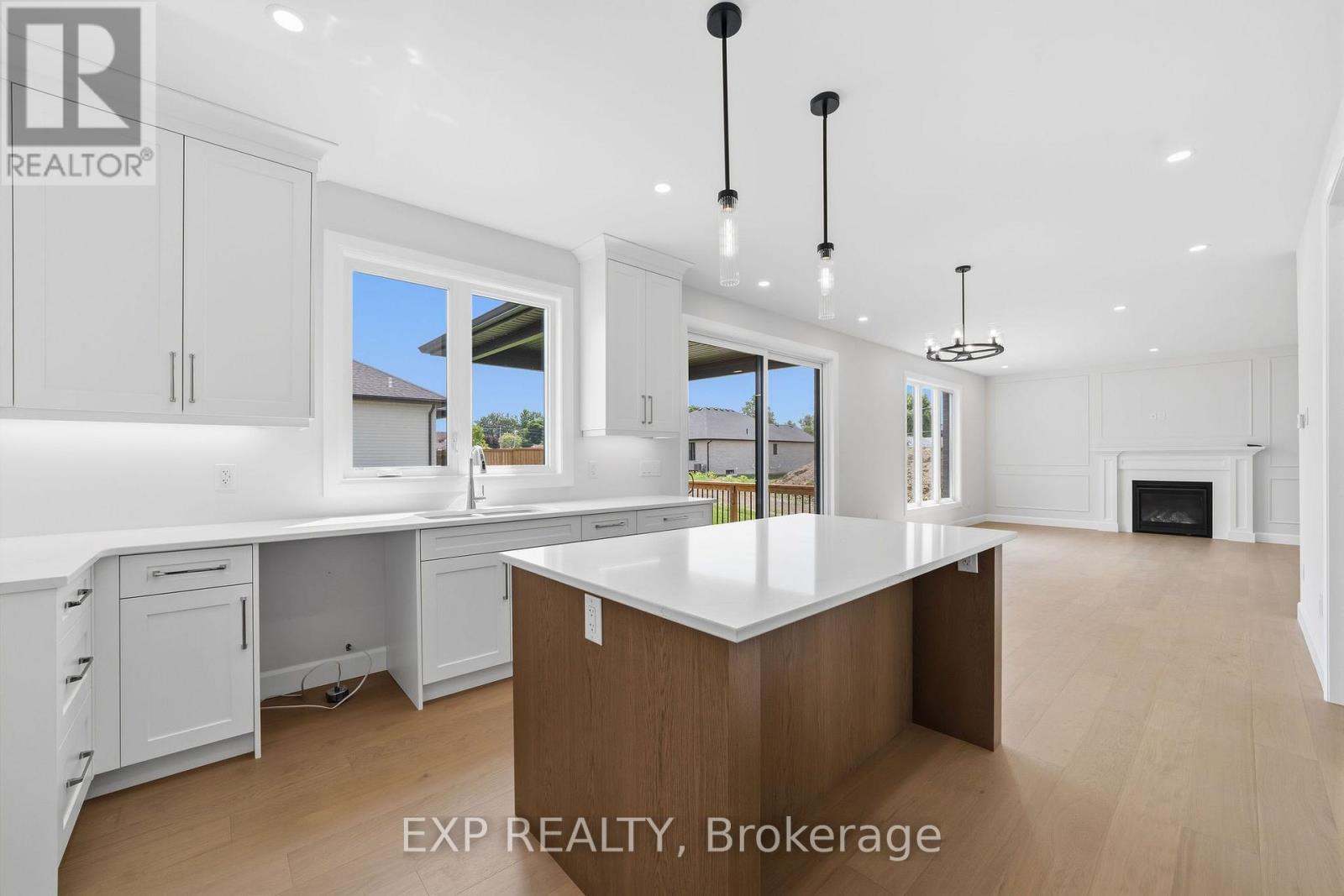253 JOHN STREET - 7