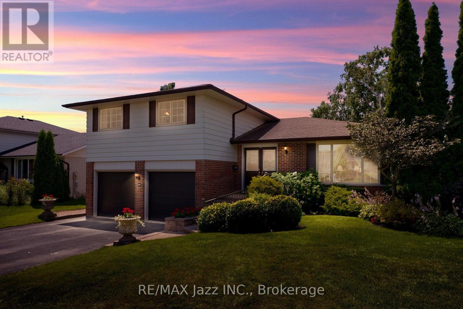 802 FERNDALE STREET - 1