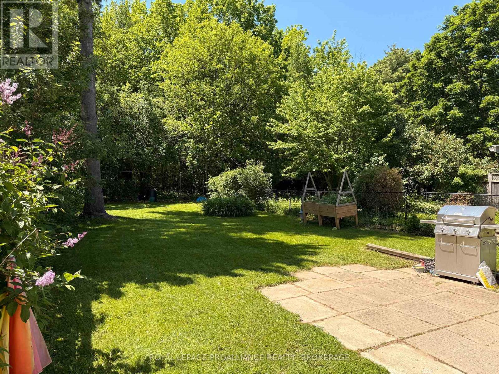 614 BARNSLEY CRESCENT - 27