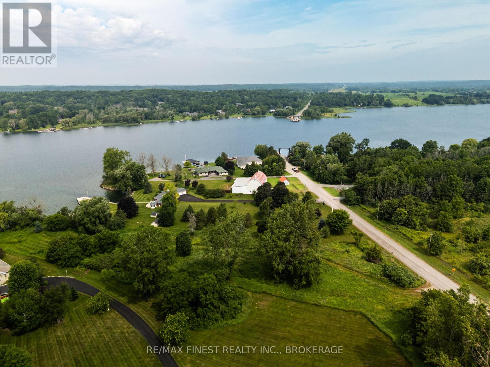 40 Howe Island Drive, Frontenac Islands (Howe Island), Ontario, K7L4V1, Frontenac Islands (Howe Island), Ontario — photo 4 of 5