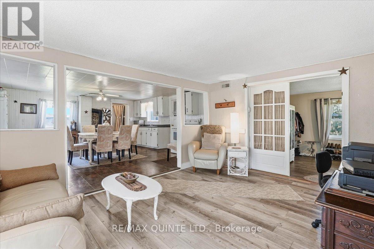 1686 COUNTY ROAD 13 - 15