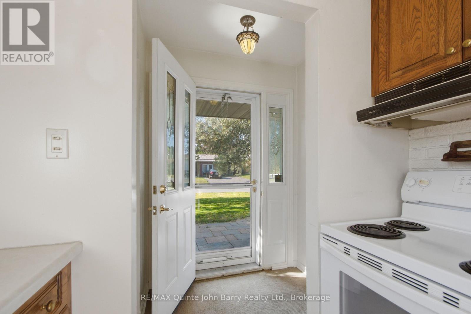 16 AUSTIN STREET - 4