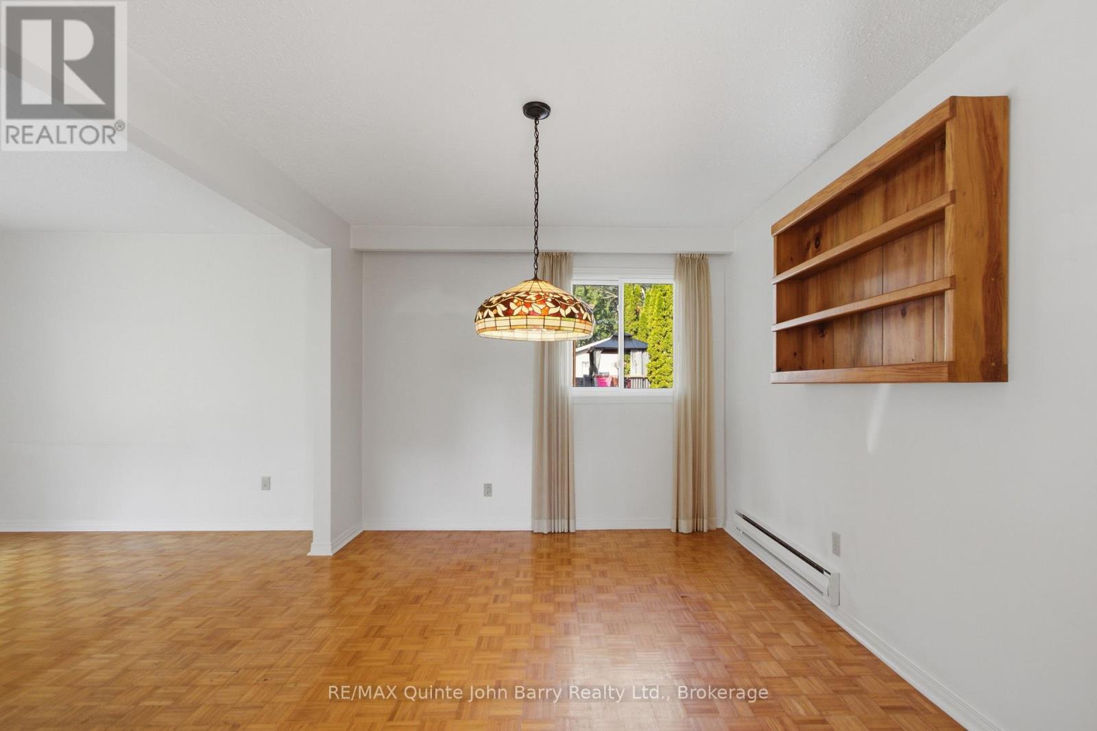 16 AUSTIN STREET - 9