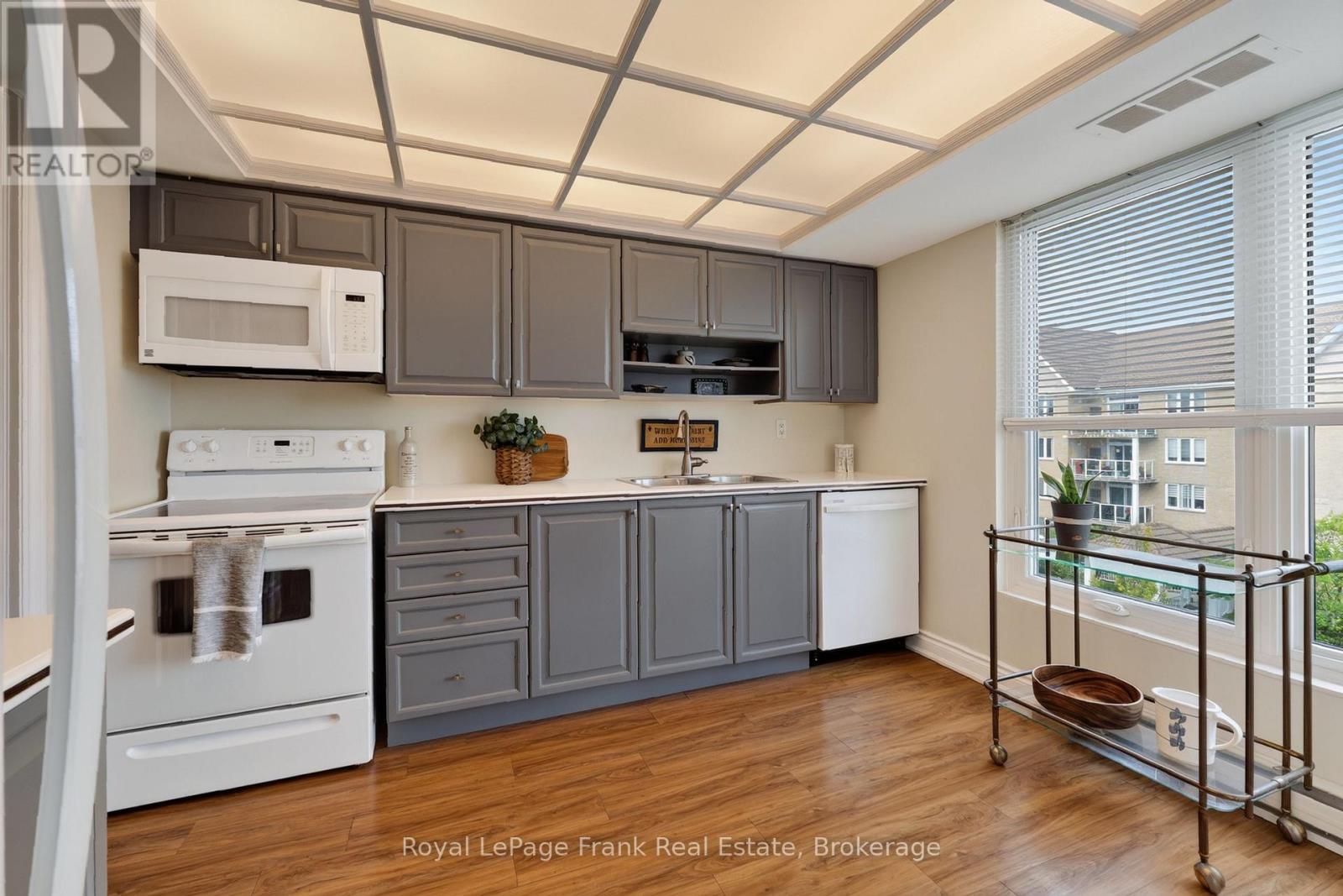 #408 50 RIVERMILL BOULEVARD - 23