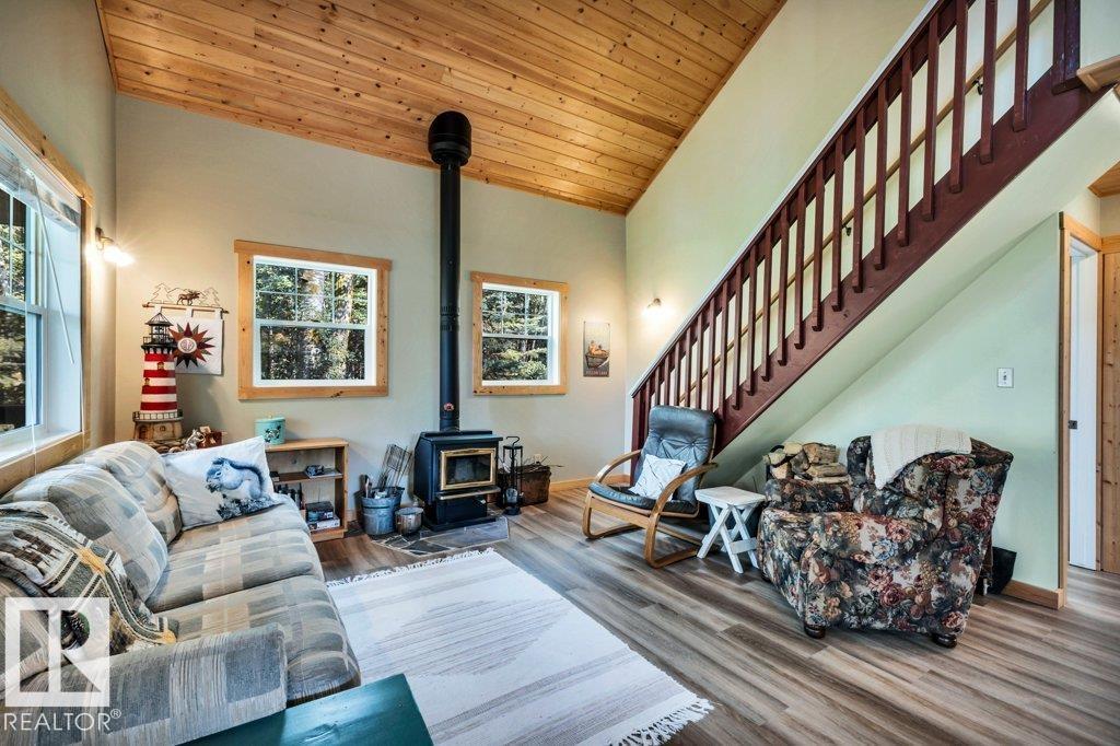 188 Lakeshore Drive, S.V. Grandview - 17