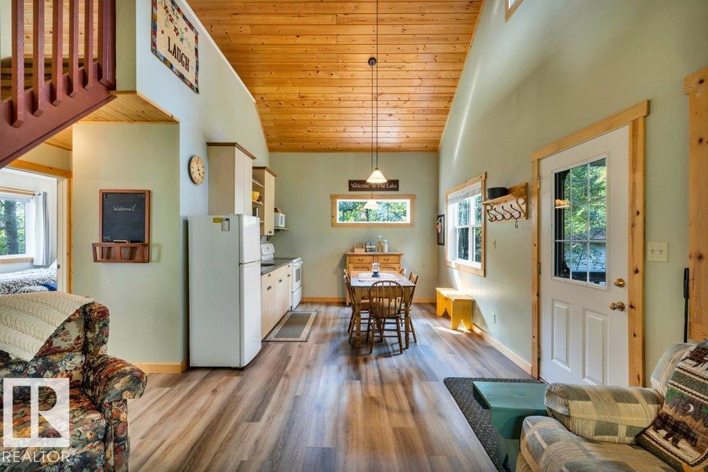 188 Lakeshore Drive, S.V. Grandview - 19
