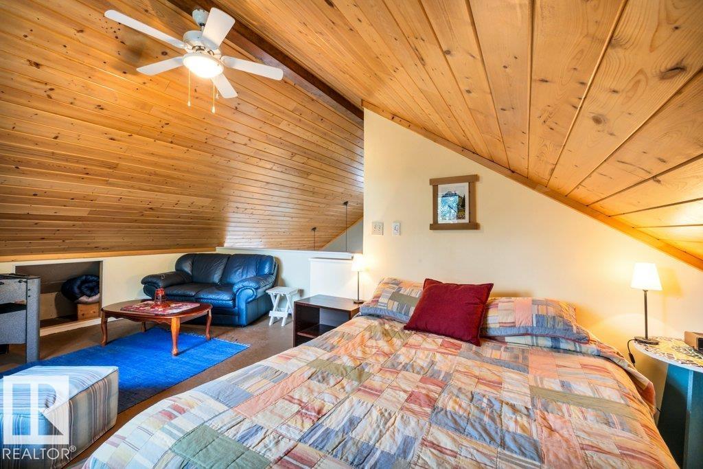 188 Lakeshore Drive, S.V. Grandview - 36
