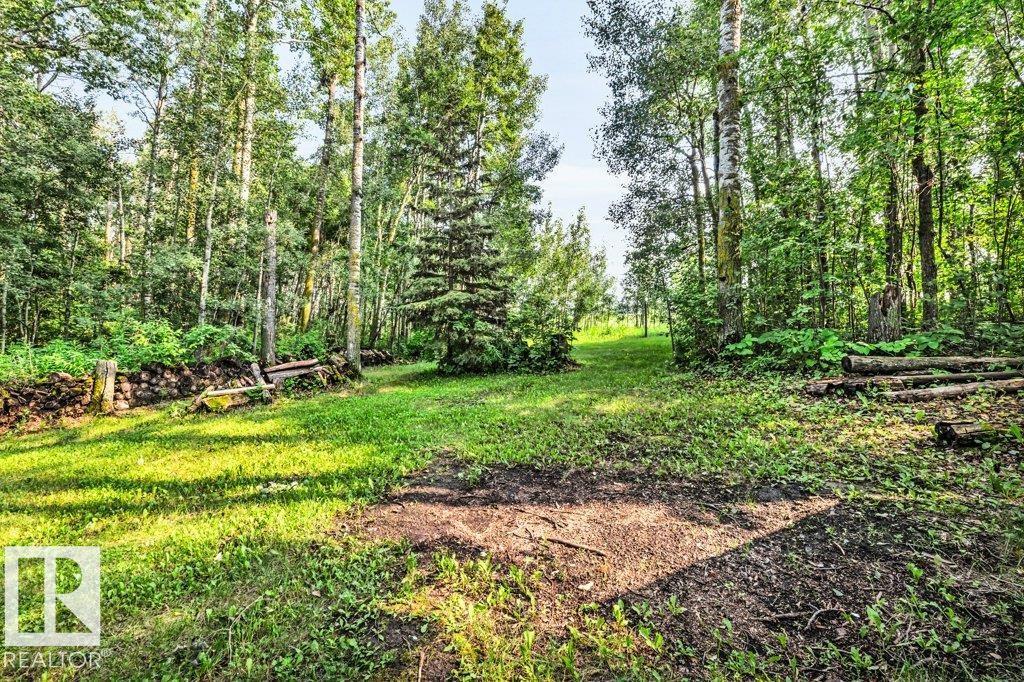 188 Lakeshore Drive, S.V. Grandview - 37