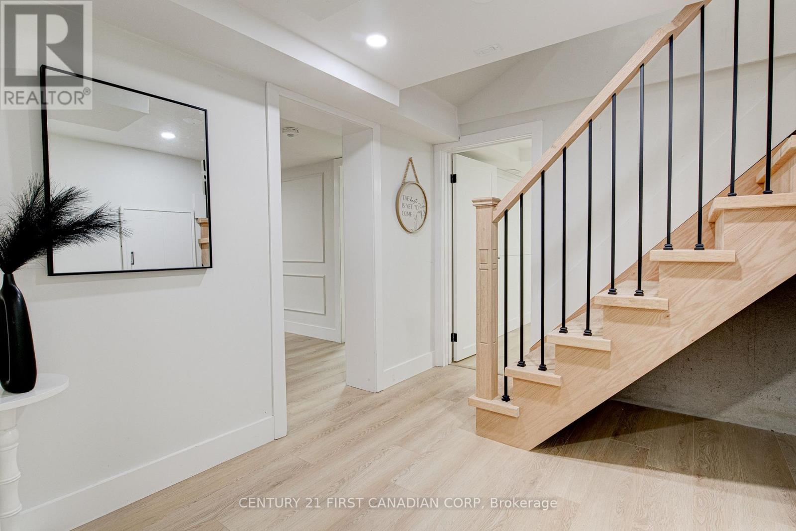 189 EIGHTH AVENUE - 34