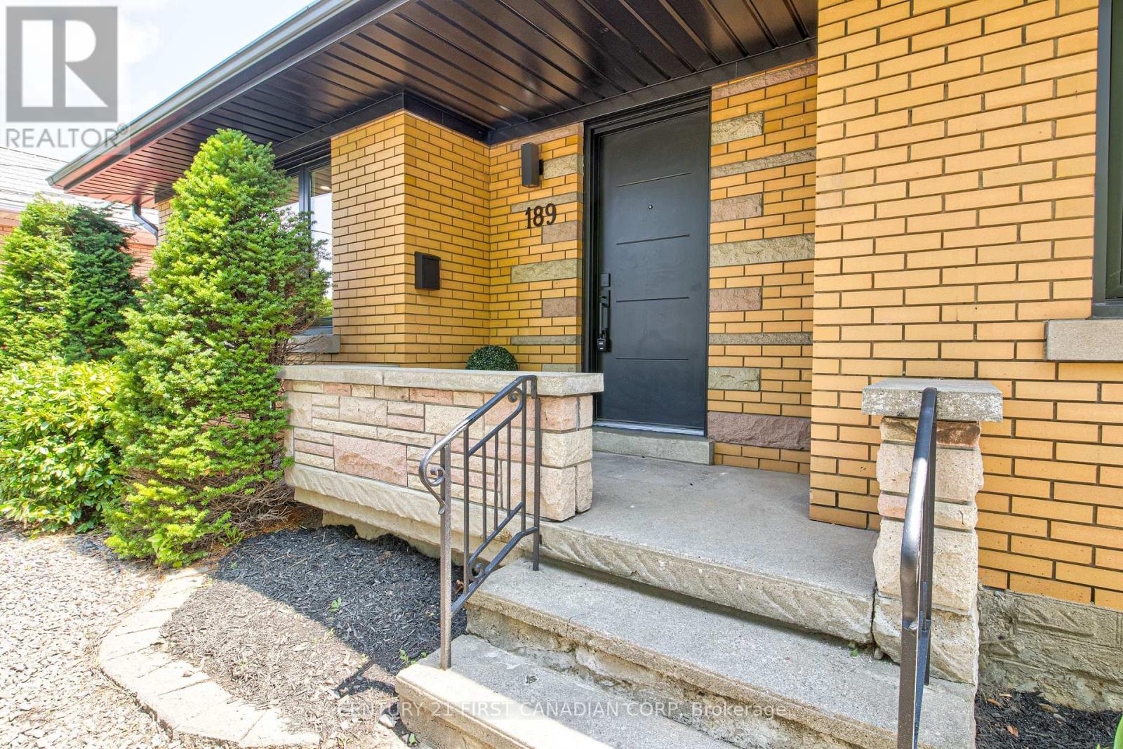 189 EIGHTH AVENUE - 4