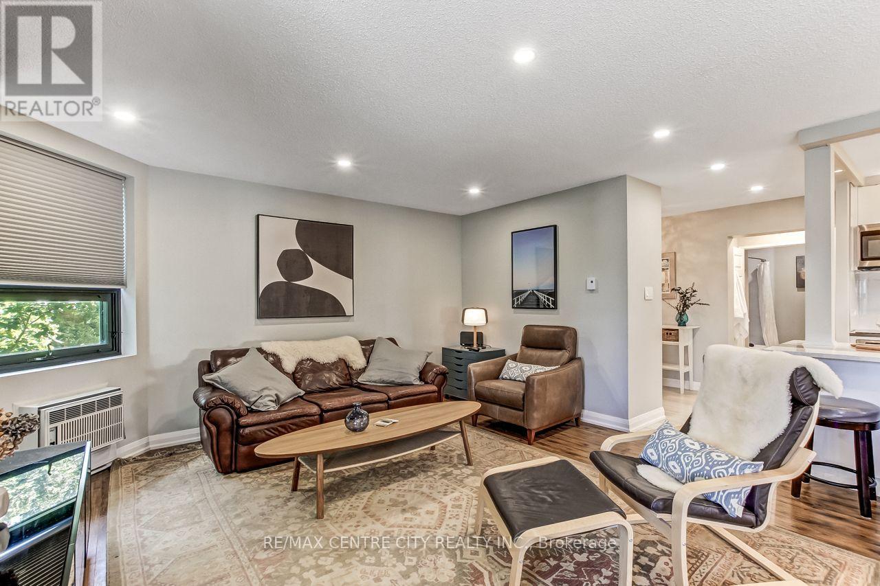 #302 549 RIDOUT STREET N - 13