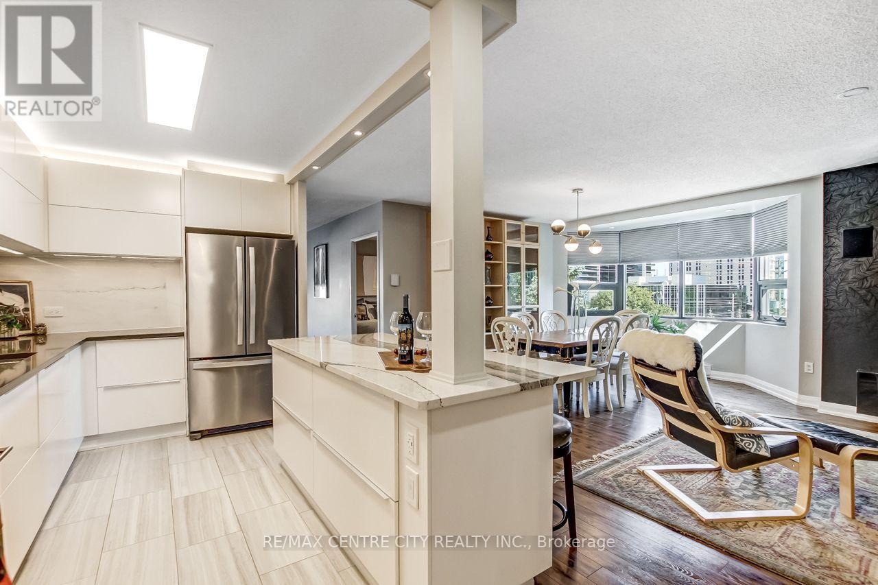 #302 549 RIDOUT STREET N - 7