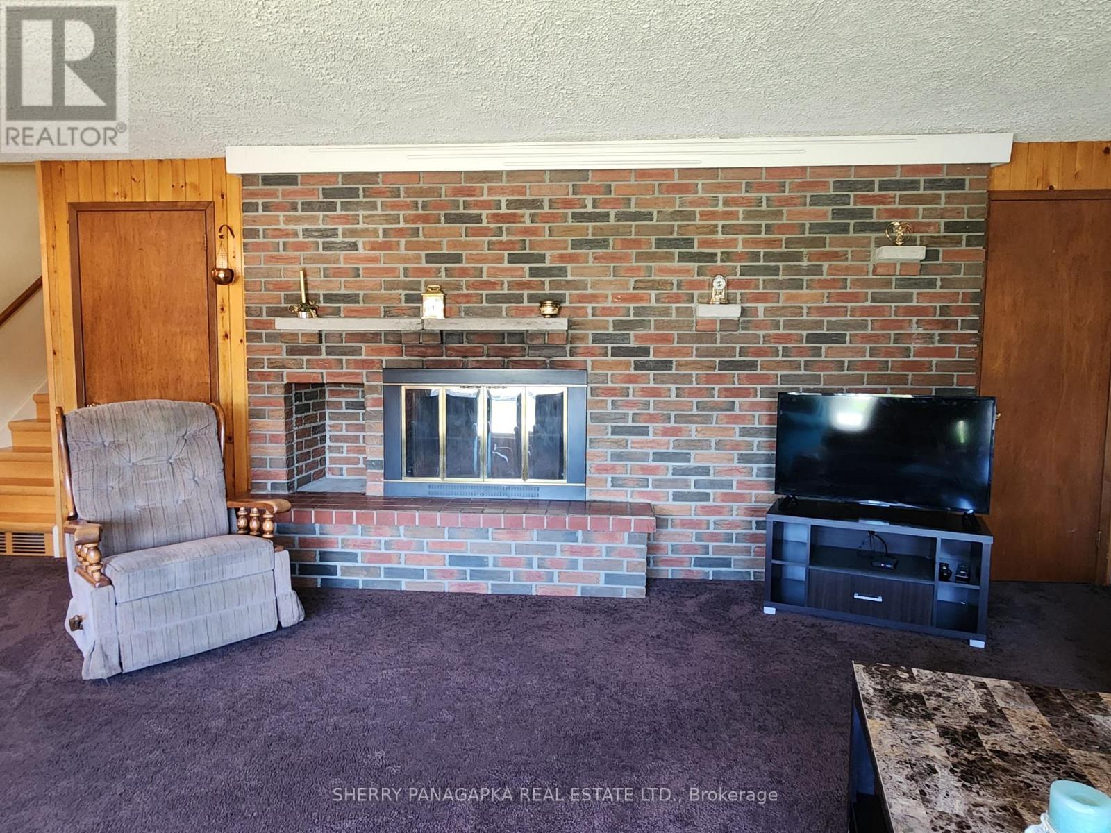8 MCPHEE AVENUE - 8