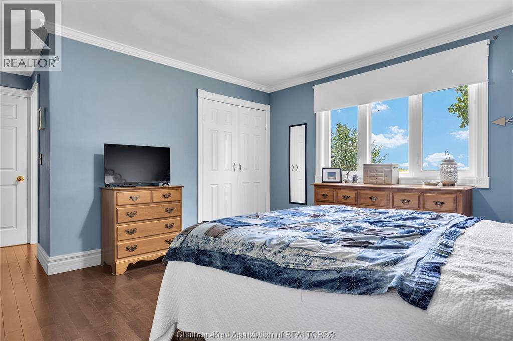 4979 Lambton LINE - 22