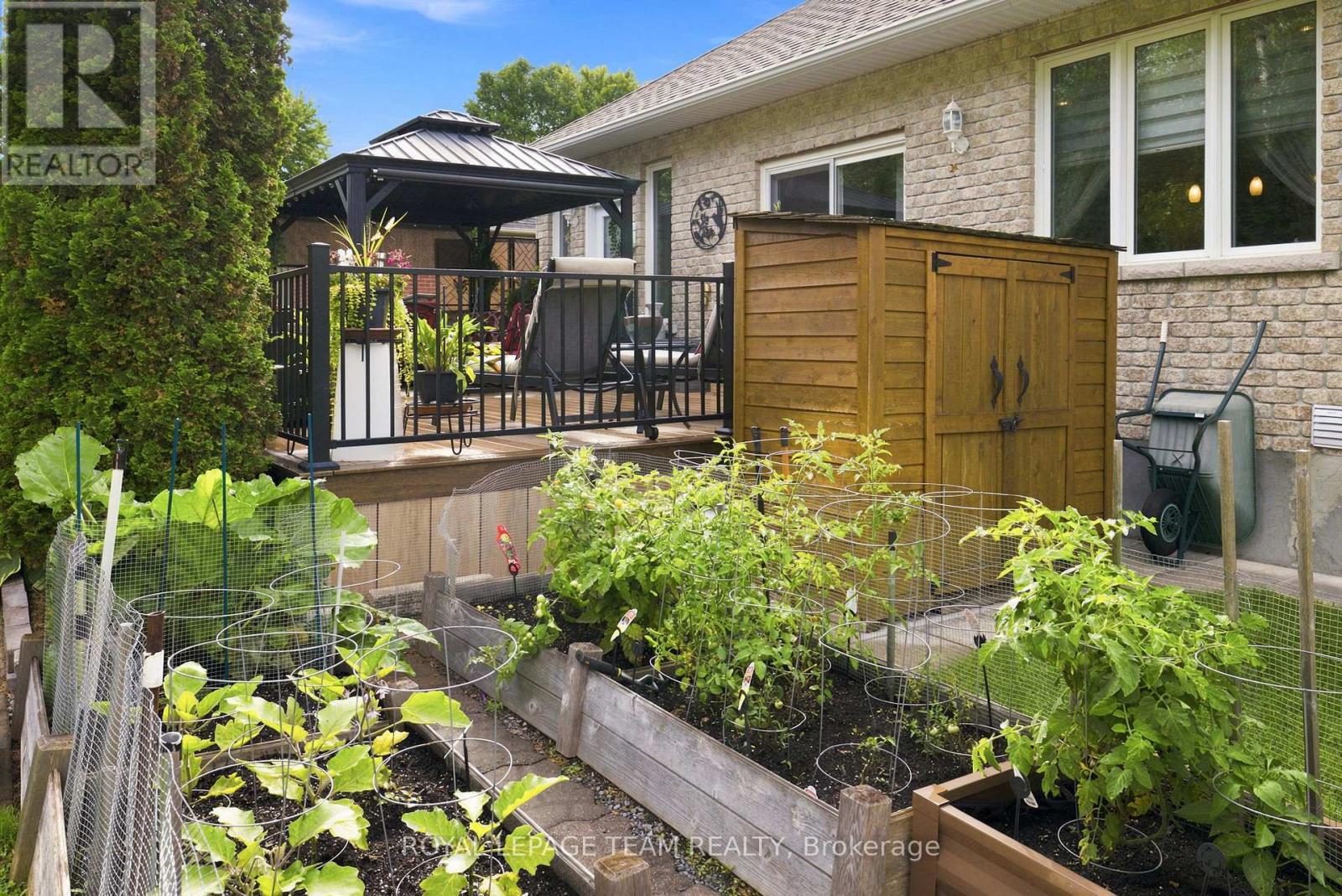 6810 PEBBLE TRAIL WAY - 37