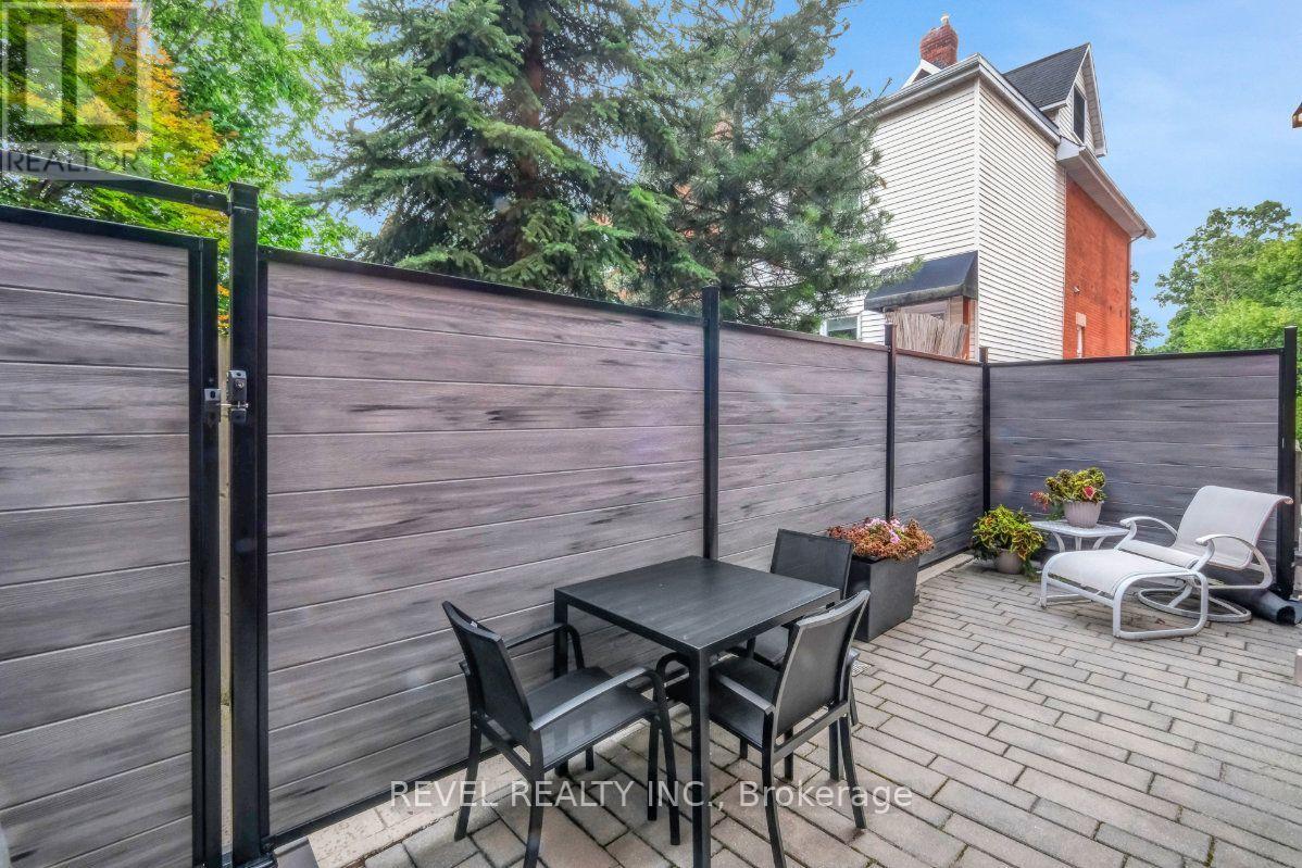 #103 372 QUEEN ELIZABETH DRIVE - Image 30