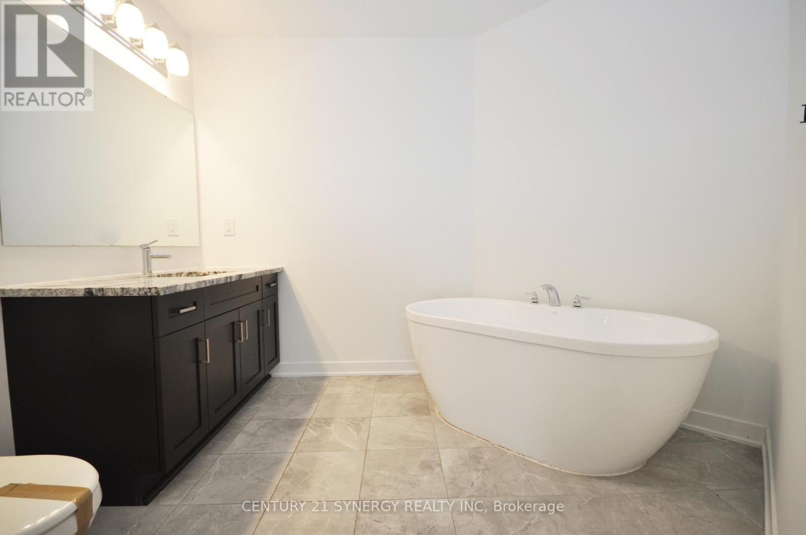 284 ORMISTON CRESCENT - 17