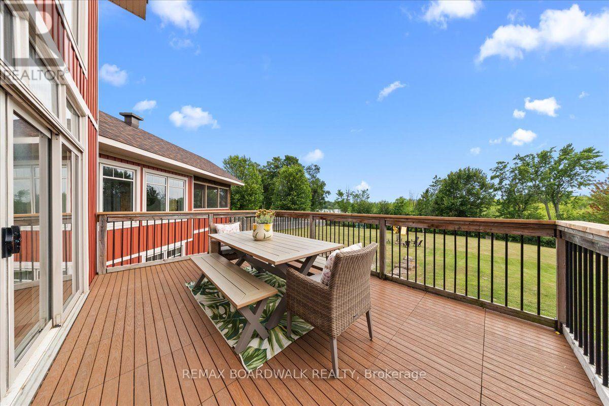 225 HILLCREST DRIVE - Image 25