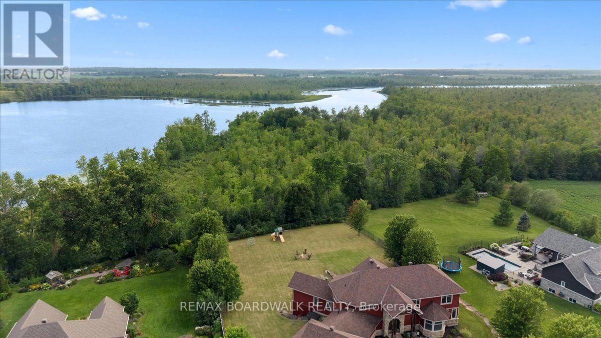 225 HILLCREST DRIVE - Image 47