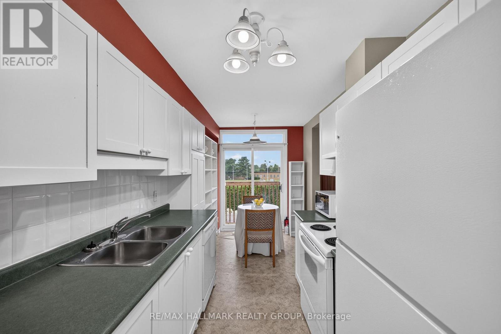103 TALL OAK PRIVATE - 11