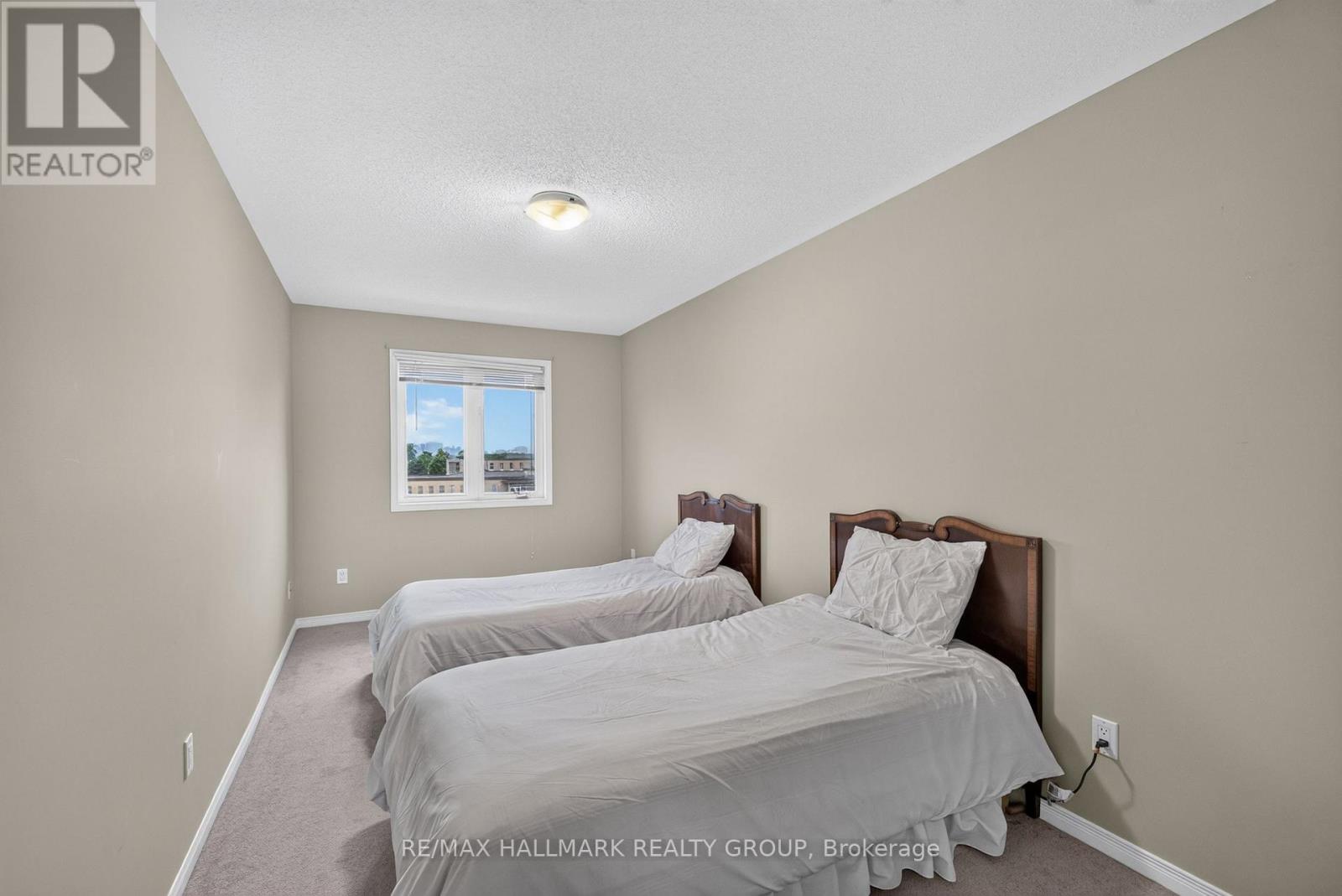 103 TALL OAK PRIVATE - 33
