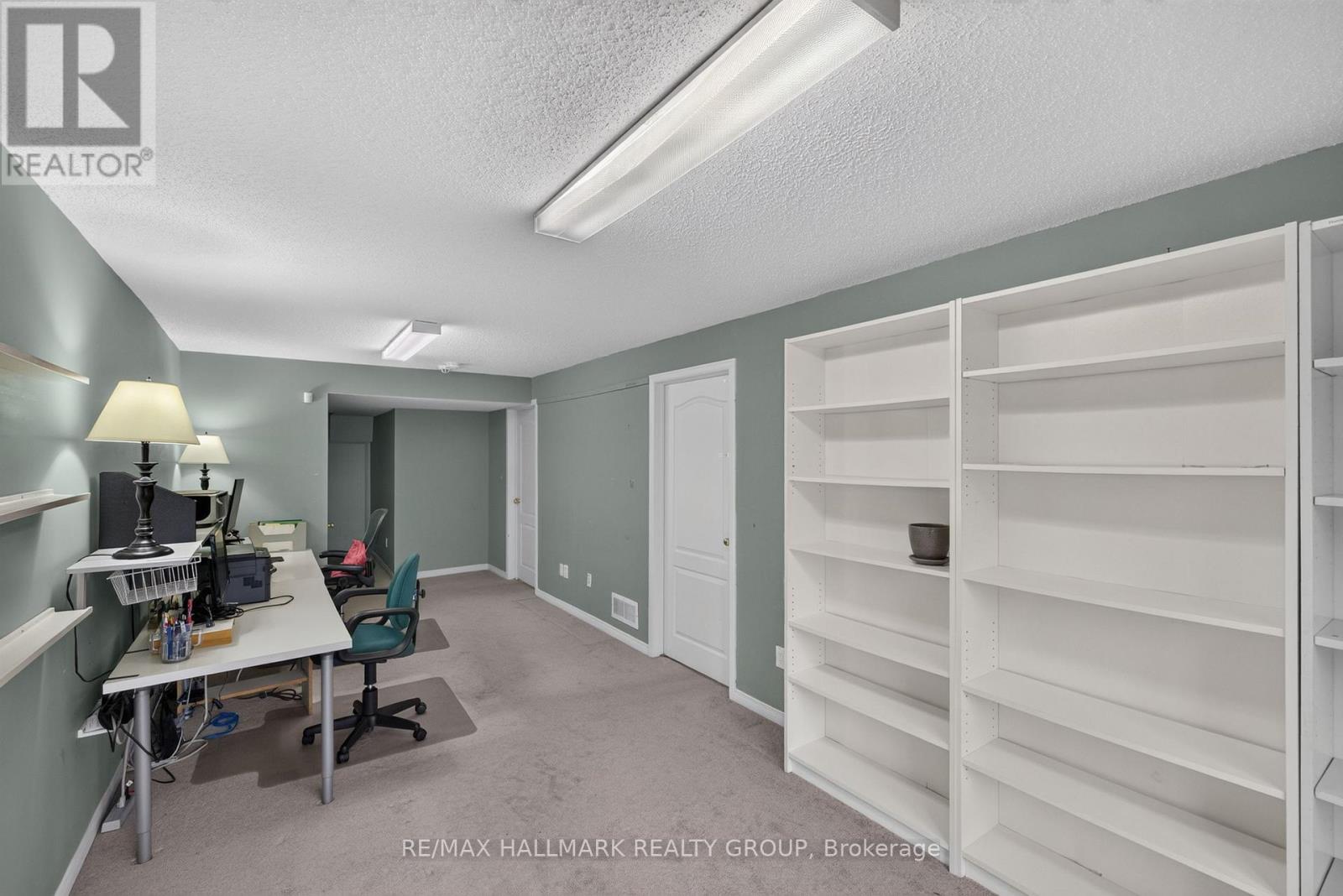 103 TALL OAK PRIVATE - 38