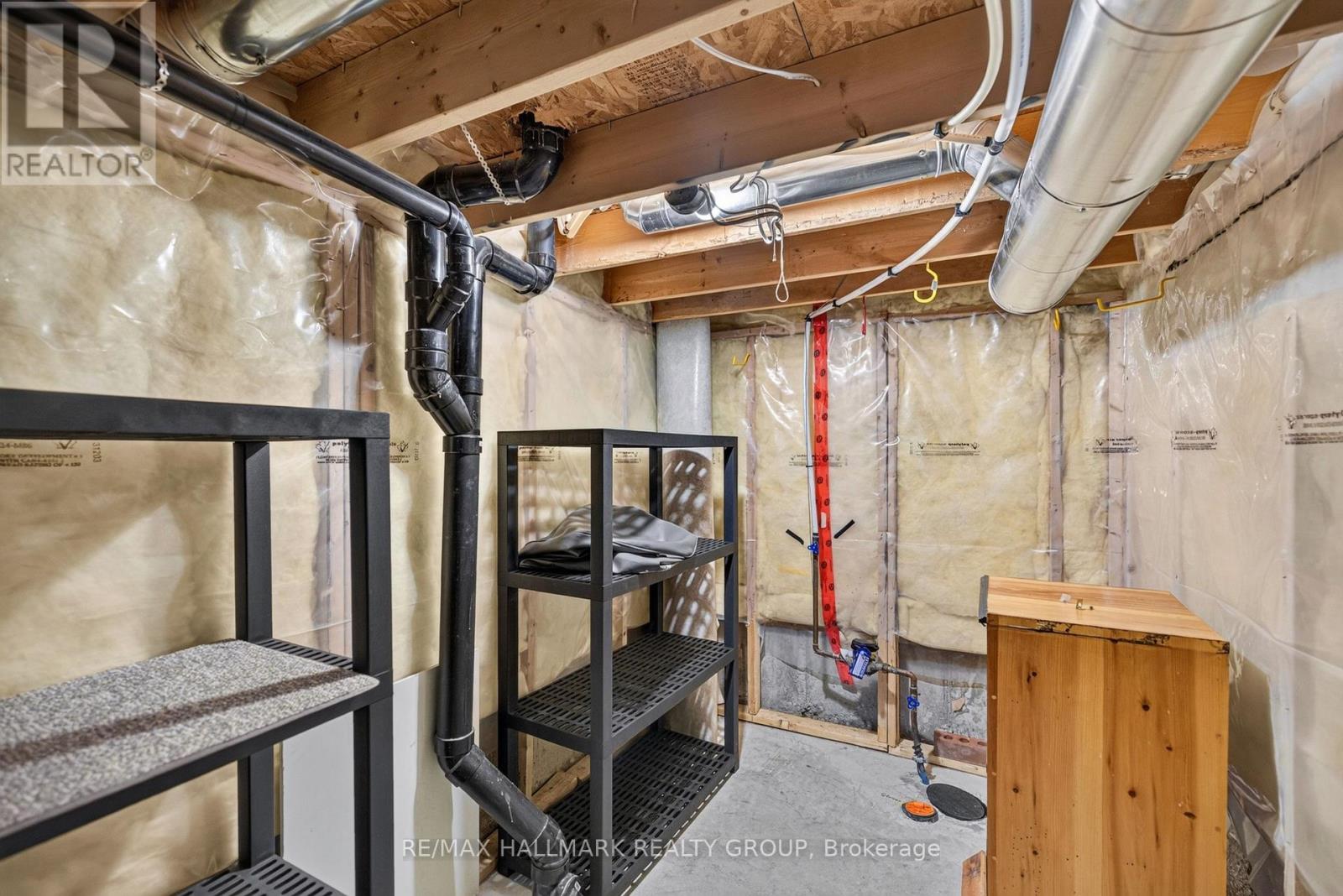 103 TALL OAK PRIVATE - 40
