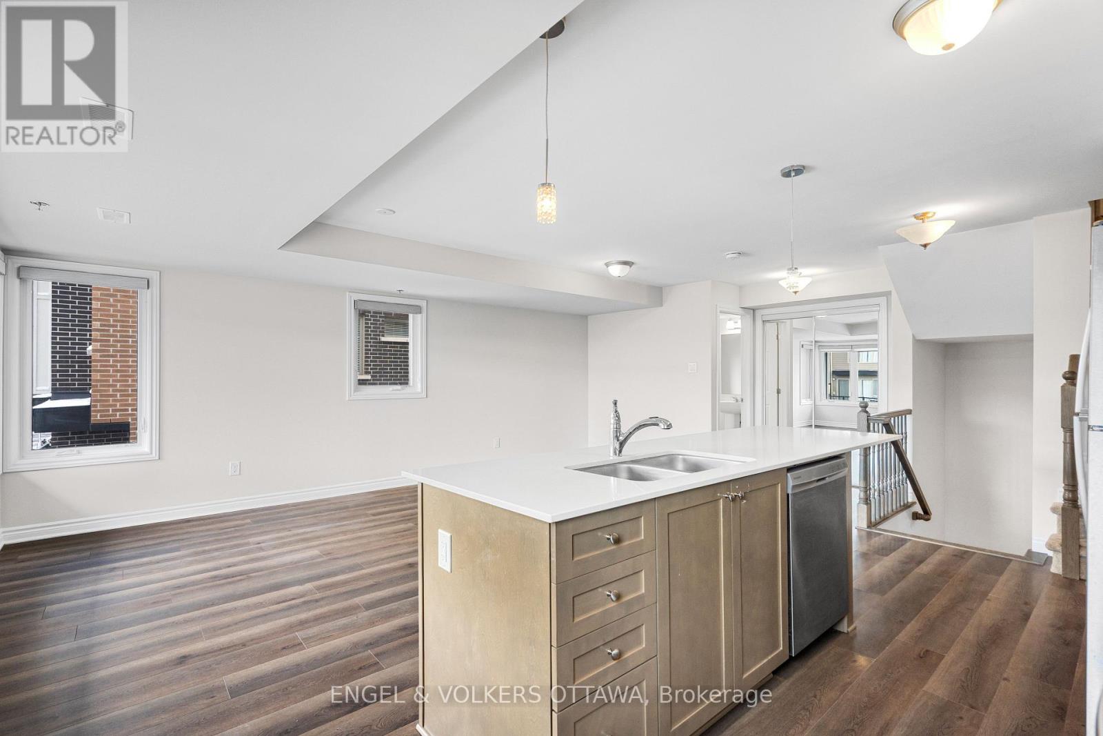 2 Bed, 2 Bath House for Rent in Ottawa – 571 OZAWA PRIVATE, Ottawa – MLS# X13601648 - Image 15