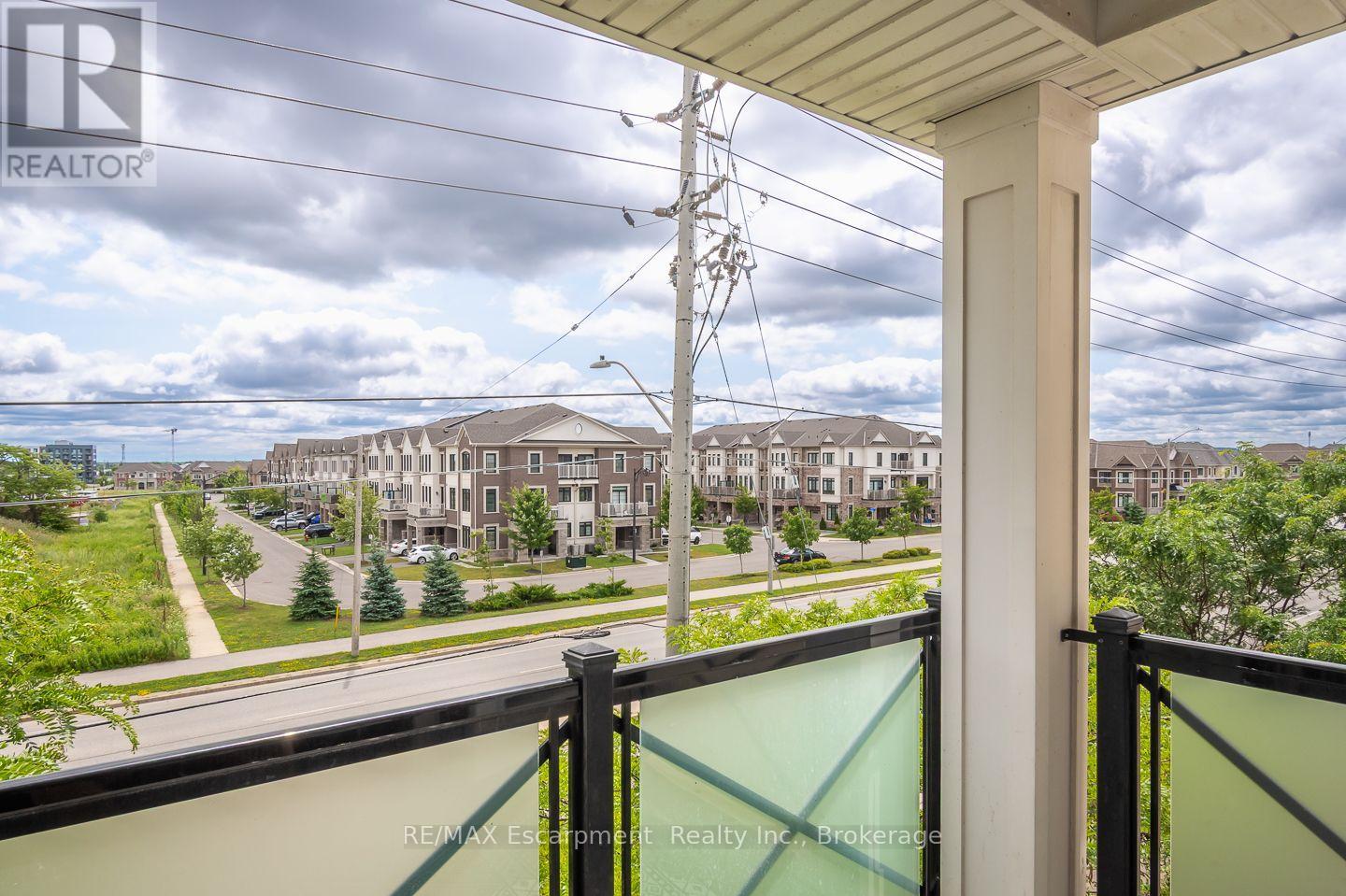 #307 1045 NADALIN HEIGHTS - 22