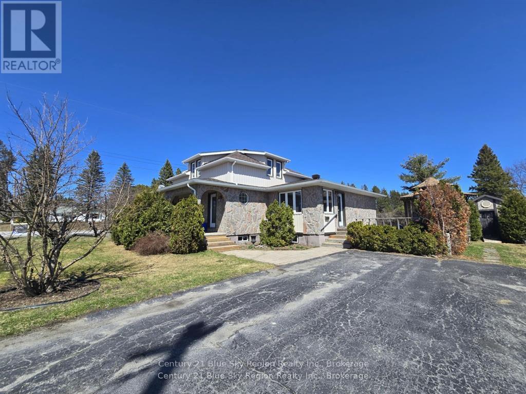22 DUBEAU STREET - 1