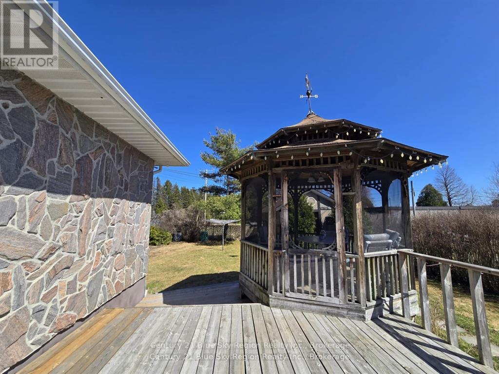 22 DUBEAU STREET - Image 36